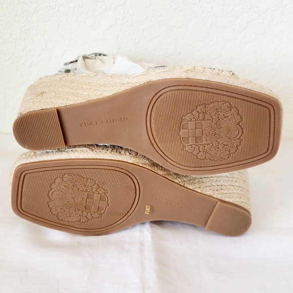 Vince Camuto Maaza Snake Print Wedges - Picture 10 of 11